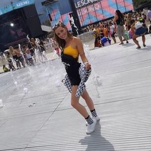 Meet your Posher, Laurianne